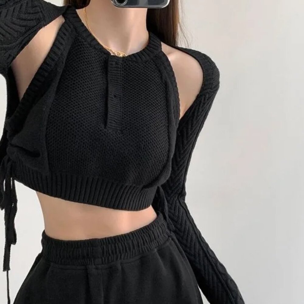 YesStyle Two Piece Knit Crop Long Sleeve Sweater Top in Ivory, Size XS/S